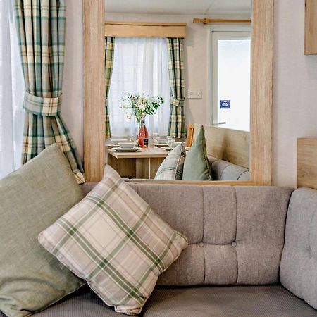 Sea La Vie Lodge, Rockley Park Holiday Park, Poole, Dorset ภายนอก รูปภาพ
