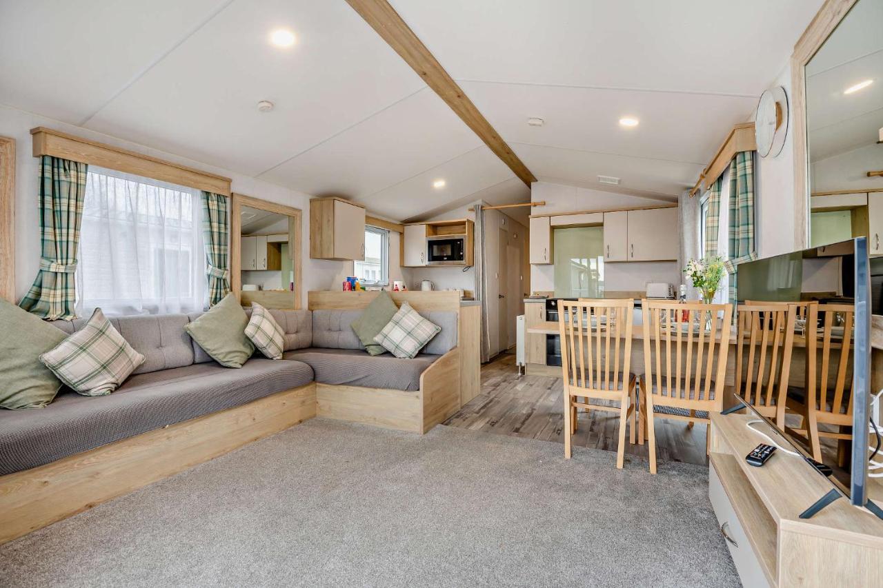 Sea La Vie Lodge, Rockley Park Holiday Park, Poole, Dorset ภายนอก รูปภาพ