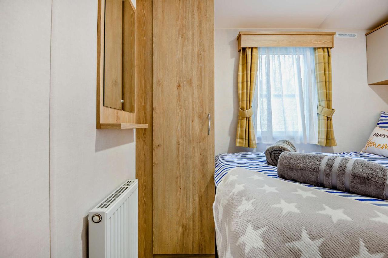 Sea La Vie Lodge, Rockley Park Holiday Park, Poole, Dorset ภายนอก รูปภาพ