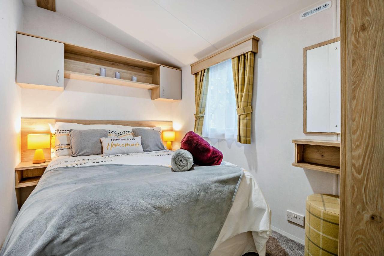 Sea La Vie Lodge, Rockley Park Holiday Park, Poole, Dorset ภายนอก รูปภาพ