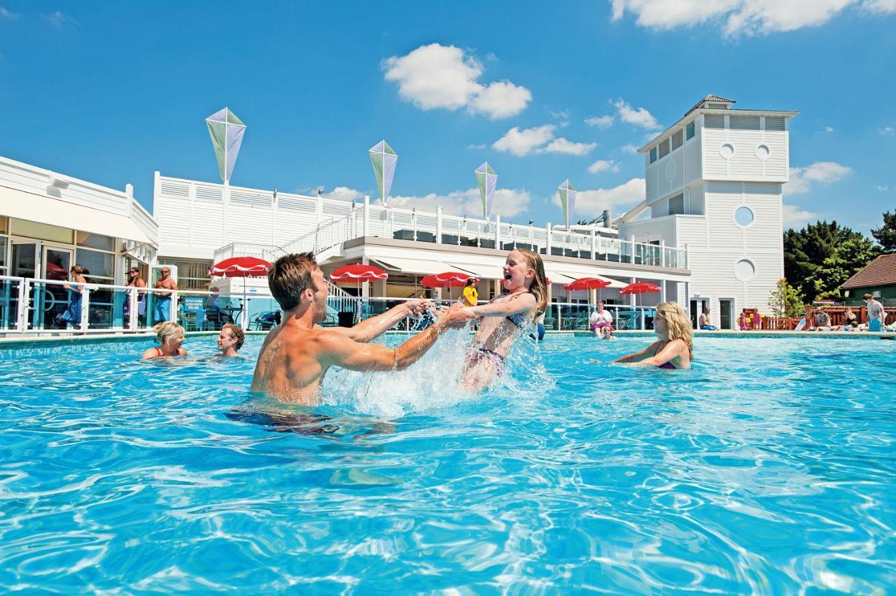 Sea La Vie Lodge, Rockley Park Holiday Park, Poole, Dorset ภายนอก รูปภาพ