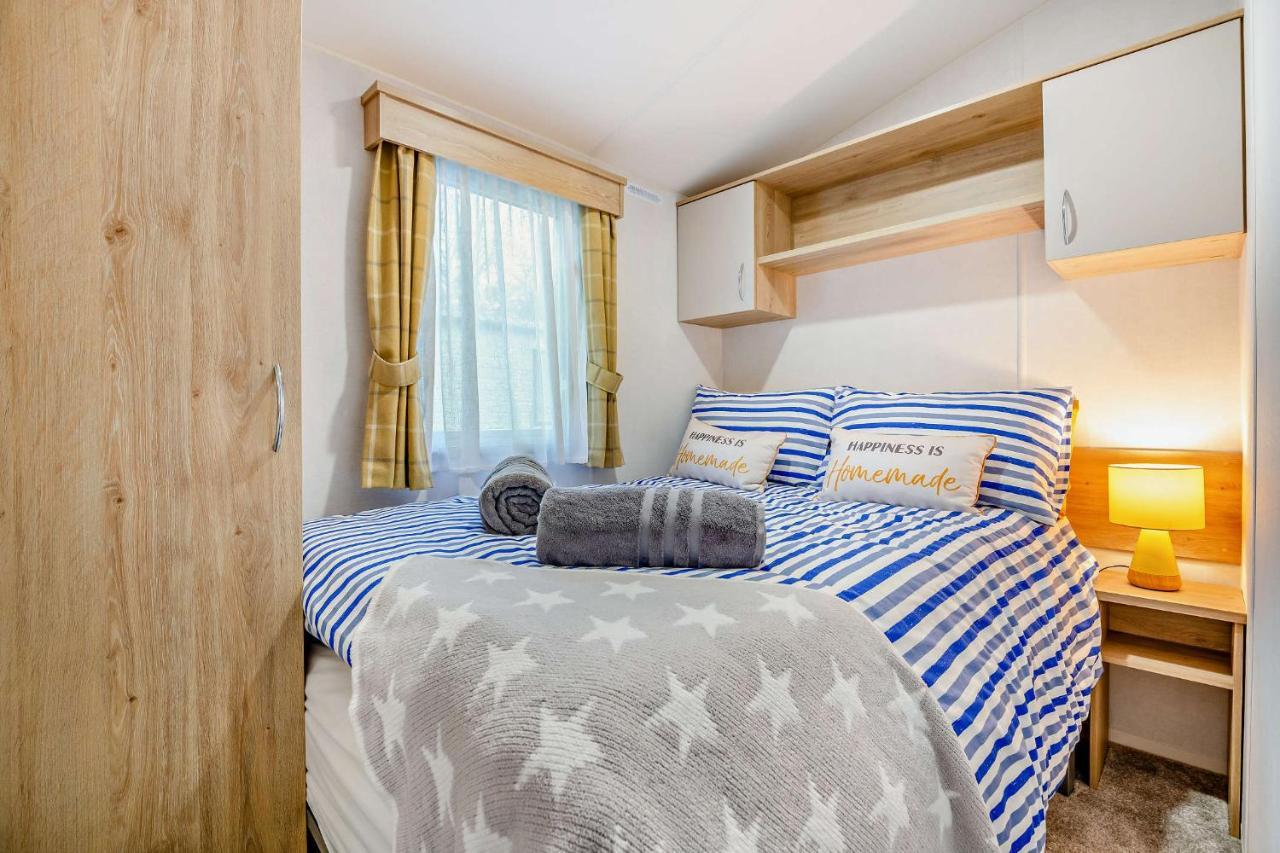 Sea La Vie Lodge, Rockley Park Holiday Park, Poole, Dorset ภายนอก รูปภาพ